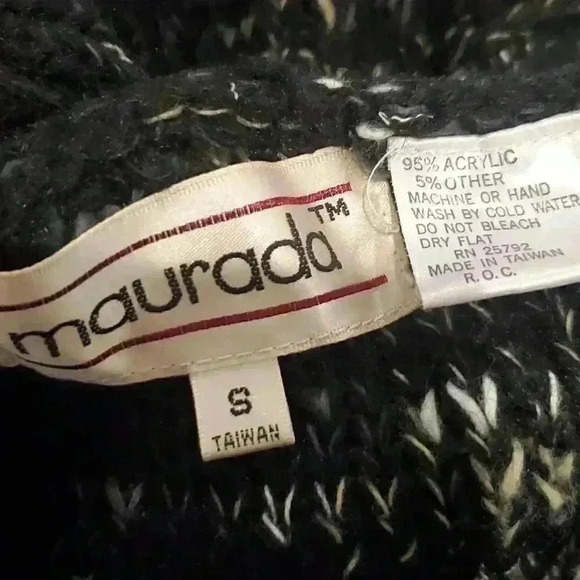 Vintage Sweater  - Picture 5 of 5